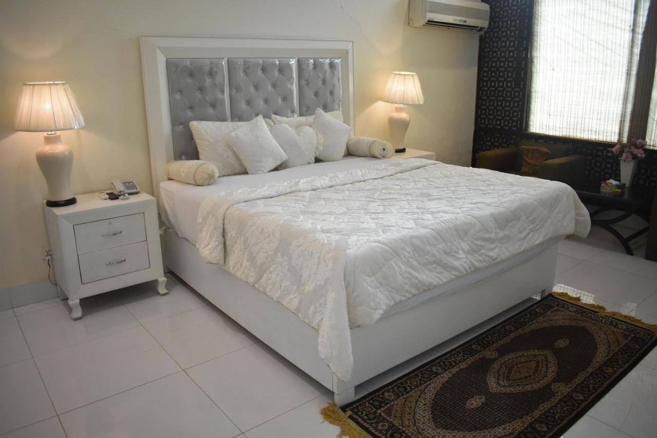 Hotel Royal Palace Rawalpindi Esterno foto