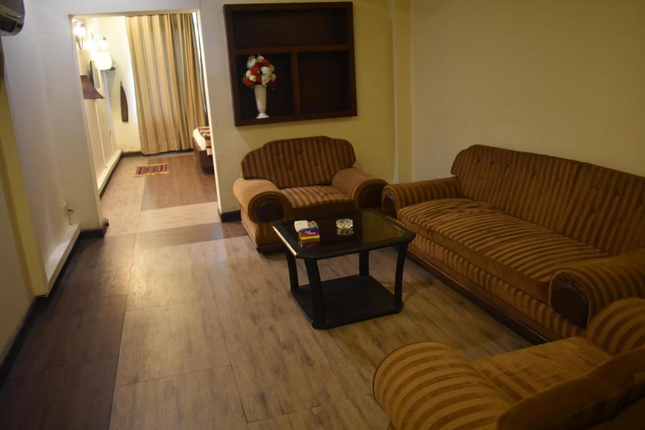 Hotel Royal Palace Rawalpindi Esterno foto