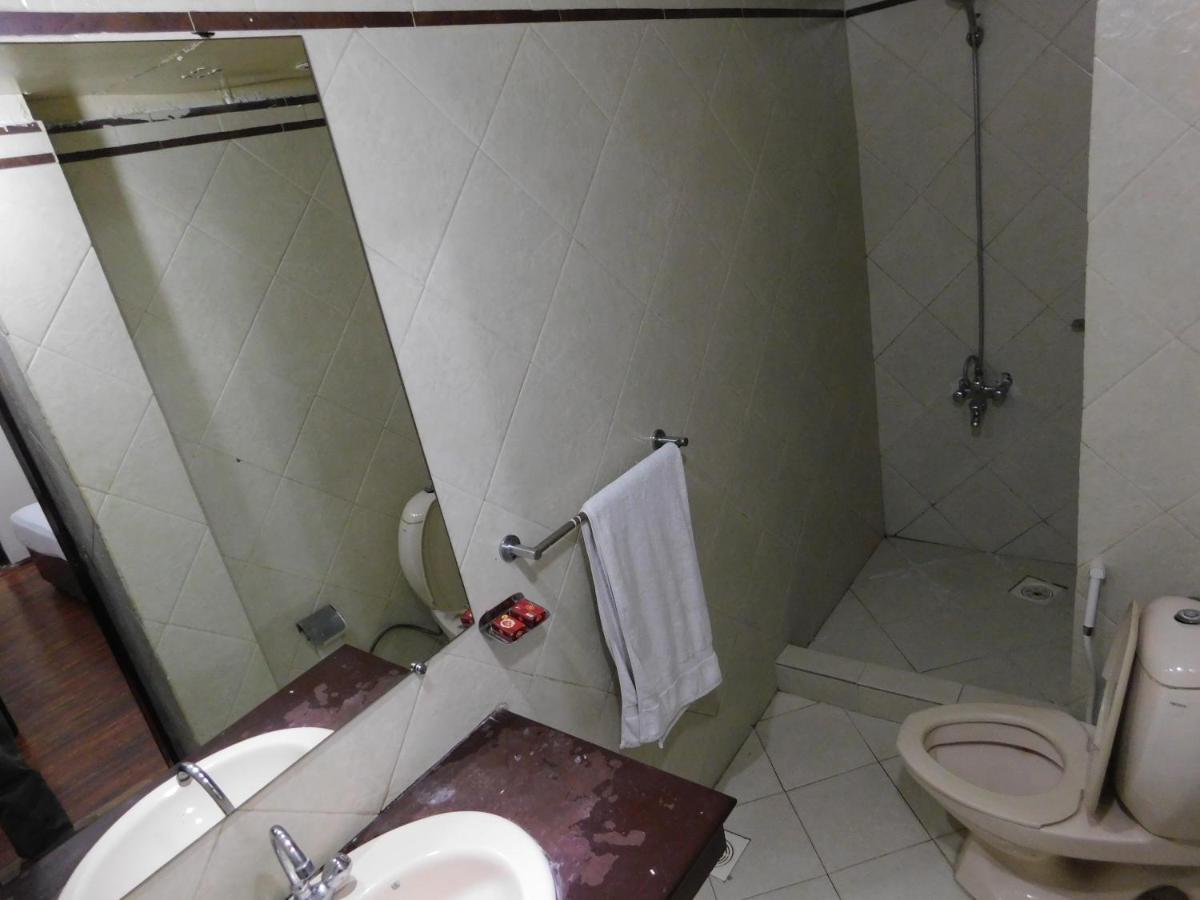 Hotel Royal Palace Rawalpindi Esterno foto