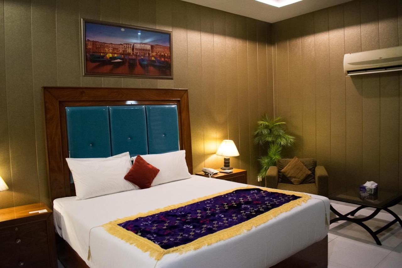 Hotel Royal Palace Rawalpindi Esterno foto